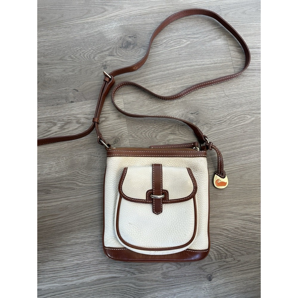 Dooney & Bourke, Vintage Pebble Grain Letter Carrier Crossbody, Cream/Brown